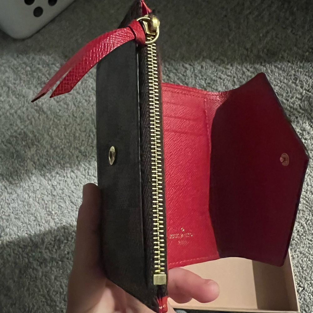 Louis Vuitton victorine wallet - Picture 4 of 11
